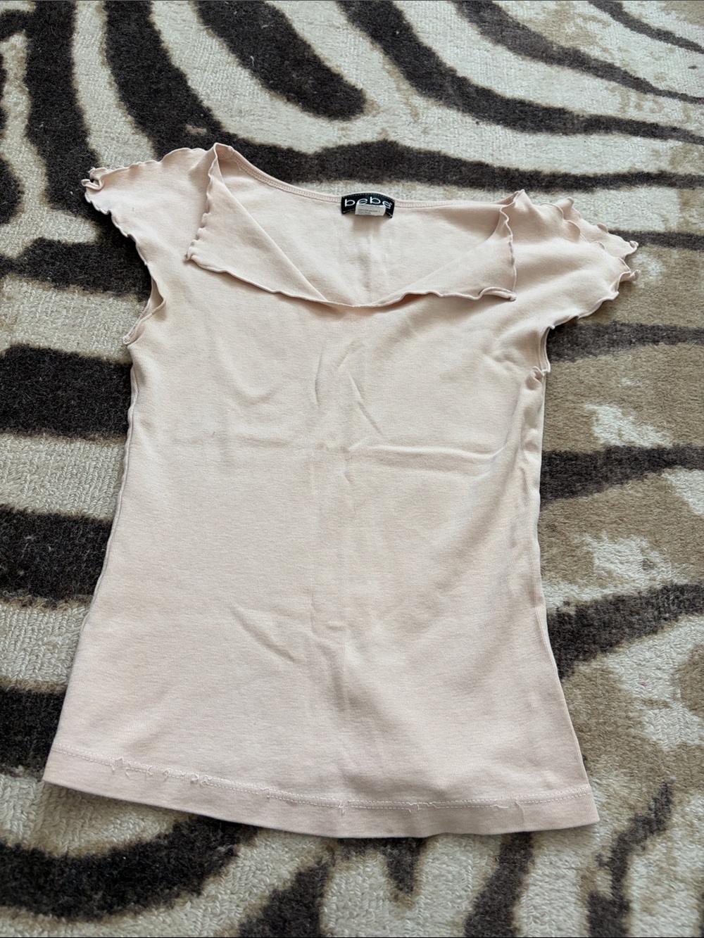 bebe Soft Blush Lettuce-Edge Cap Sleeve Tank